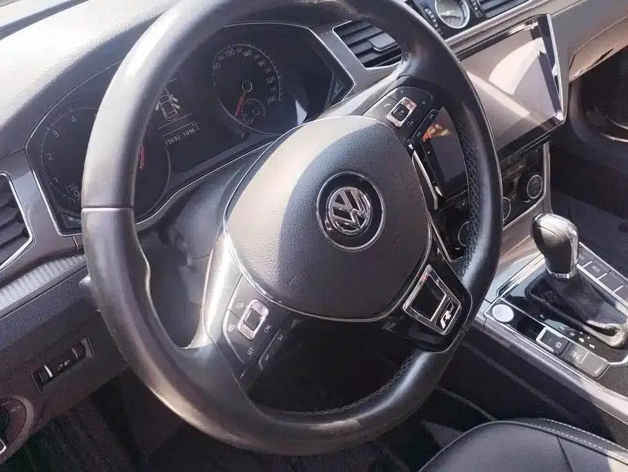 2016 Passat 330TSI DSG Premium Edition — миниатюра 15