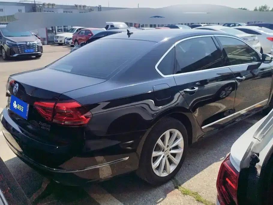 2016 Passat 330TSI DSG Premium Edition — миниатюра 3