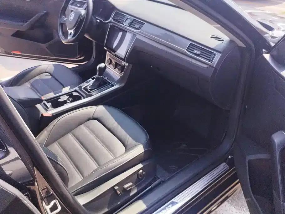 2016 Passat 330TSI DSG Premium Edition — миниатюра 8