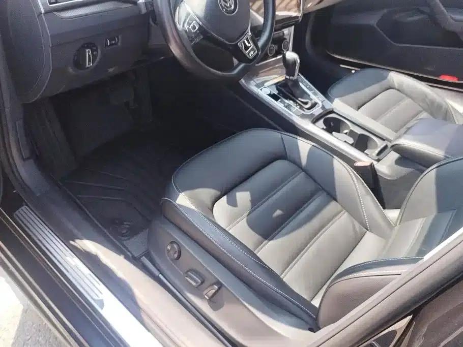 2016 Passat 330TSI DSG Premium Edition — миниатюра 9