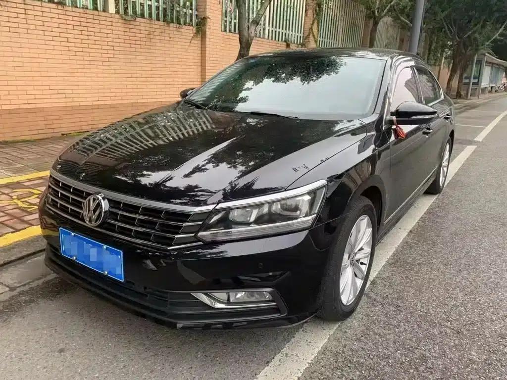 2017 Passat 330TSI DSG Premium Edition — миниатюра 1