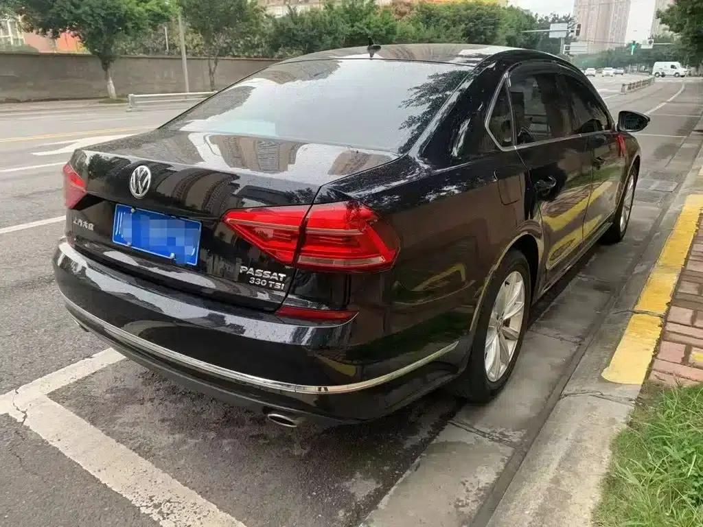 2017 Passat 330TSI DSG Premium Edition — миниатюра 2