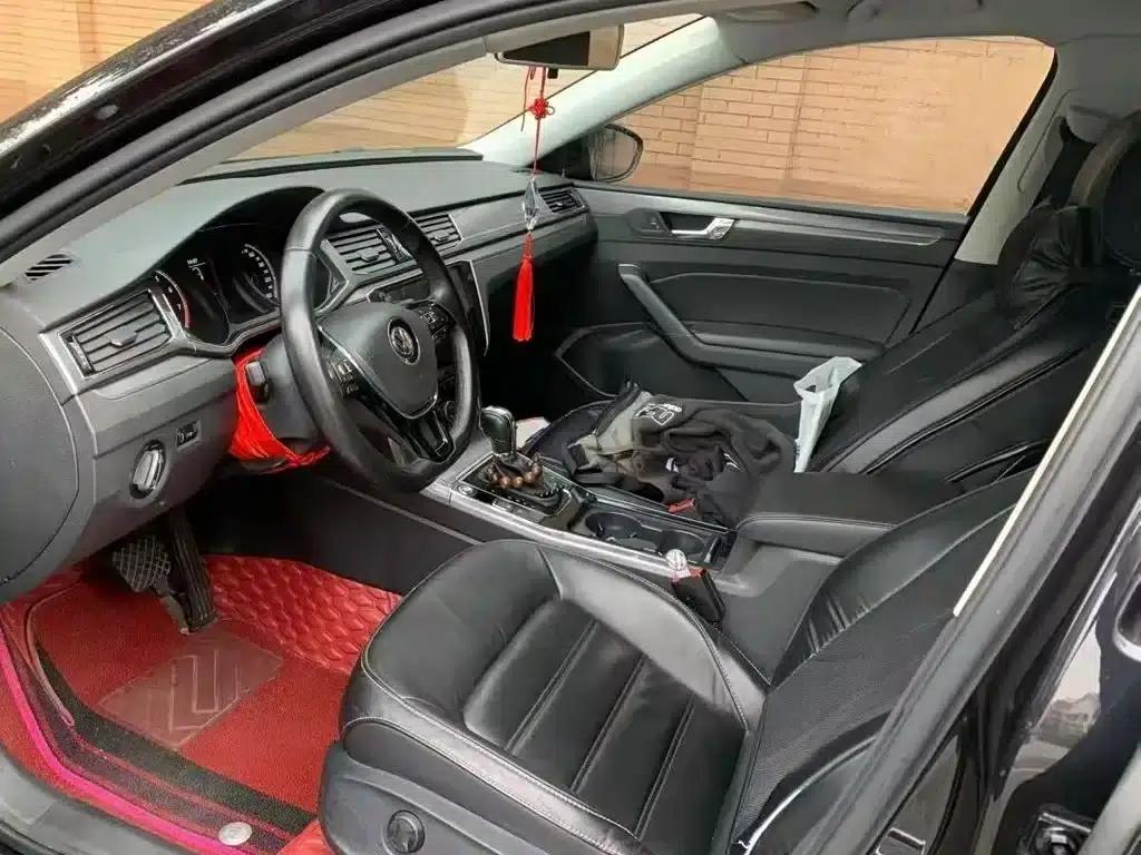 2017 Passat 330TSI DSG Premium Edition — миниатюра 4