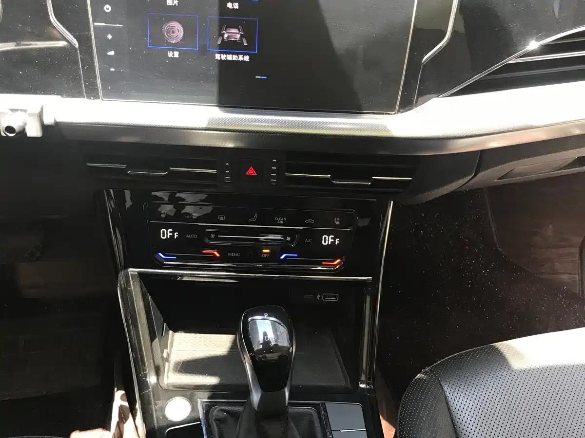 2022 Passat 330TSI Luxury Edition — миниатюра 12