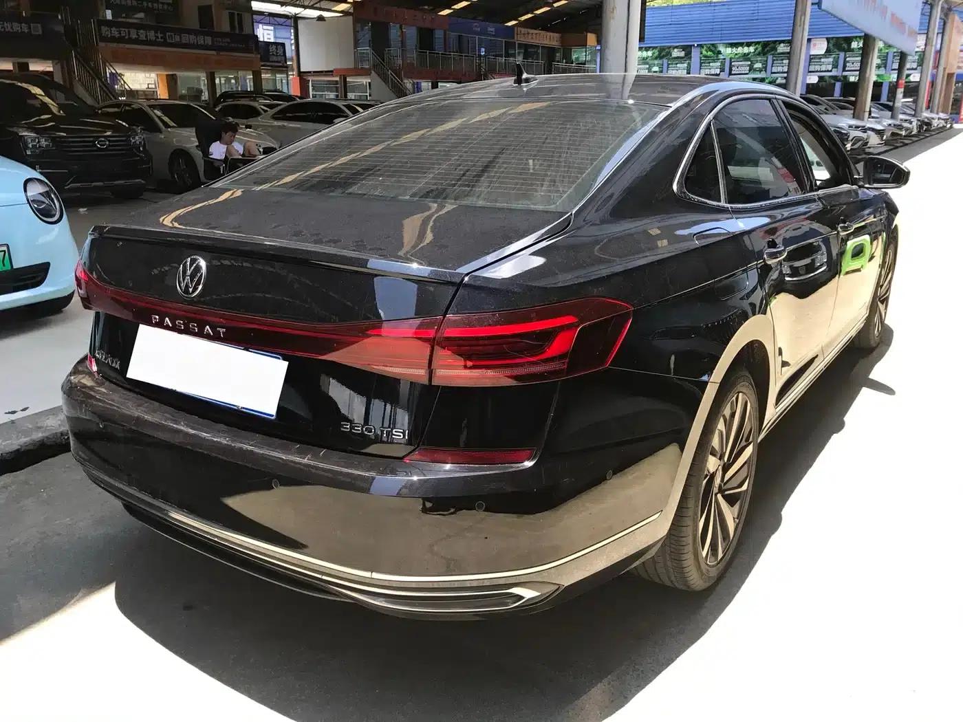 2022 Passat 330TSI Luxury Edition — миниатюра 5
