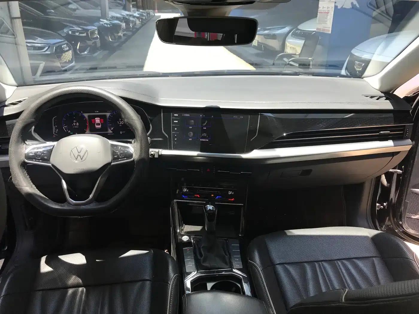 2022 Passat 330TSI Luxury Edition — миниатюра 8