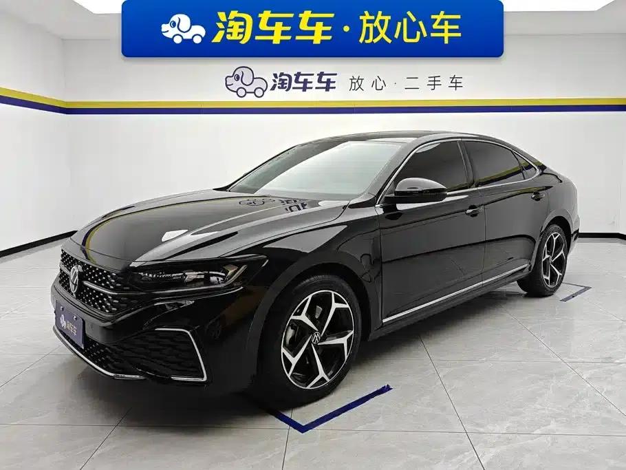 2023 Passat Facelift 330TSI Starry Sky Elite Edition — миниатюра 1