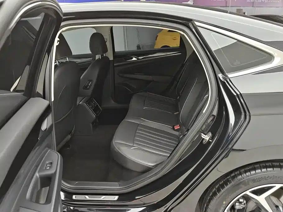 2023 Passat Facelift 330TSI Starry Sky Elite Edition — миниатюра 11