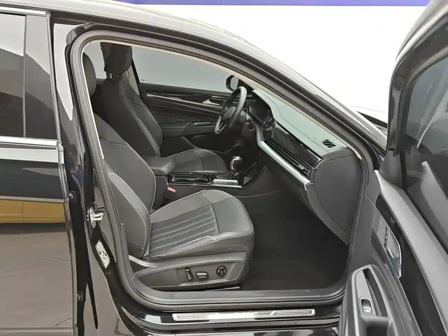 2023 Passat Facelift 330TSI Starry Sky Elite Edition — миниатюра 8