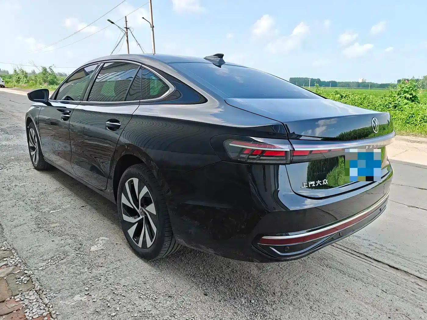 2025 Volkswagen Passat Pro 380TSI Dragon Edition — миниатюра 5