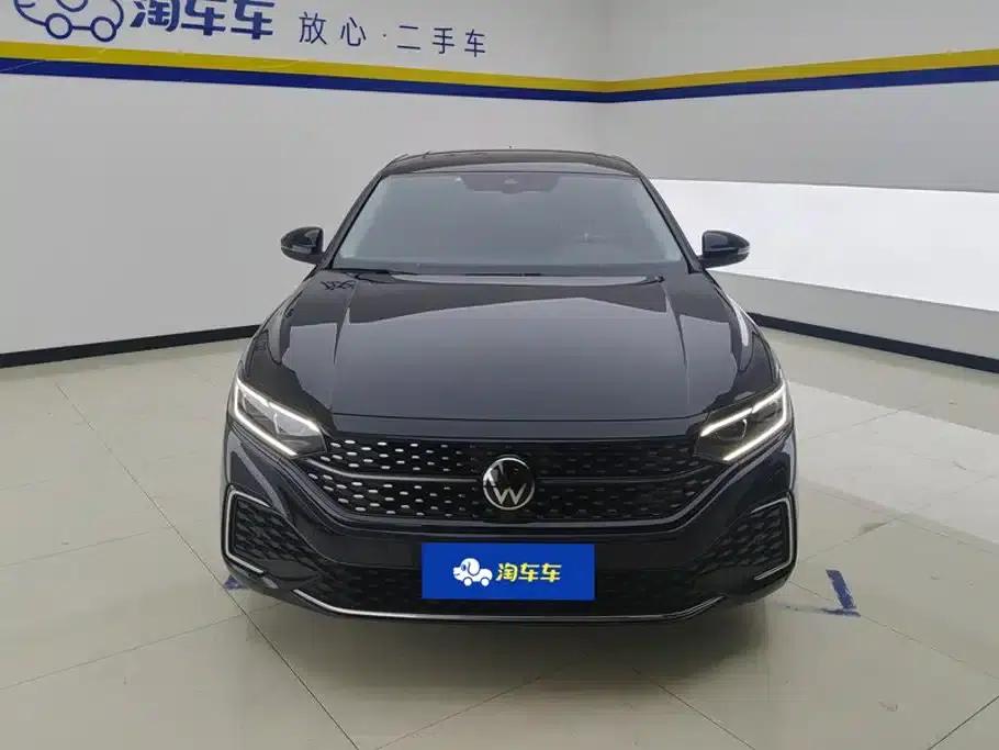 2022 Volkswagen Passat 330TSI Starry Sky Luxury Edition — миниатюра 2