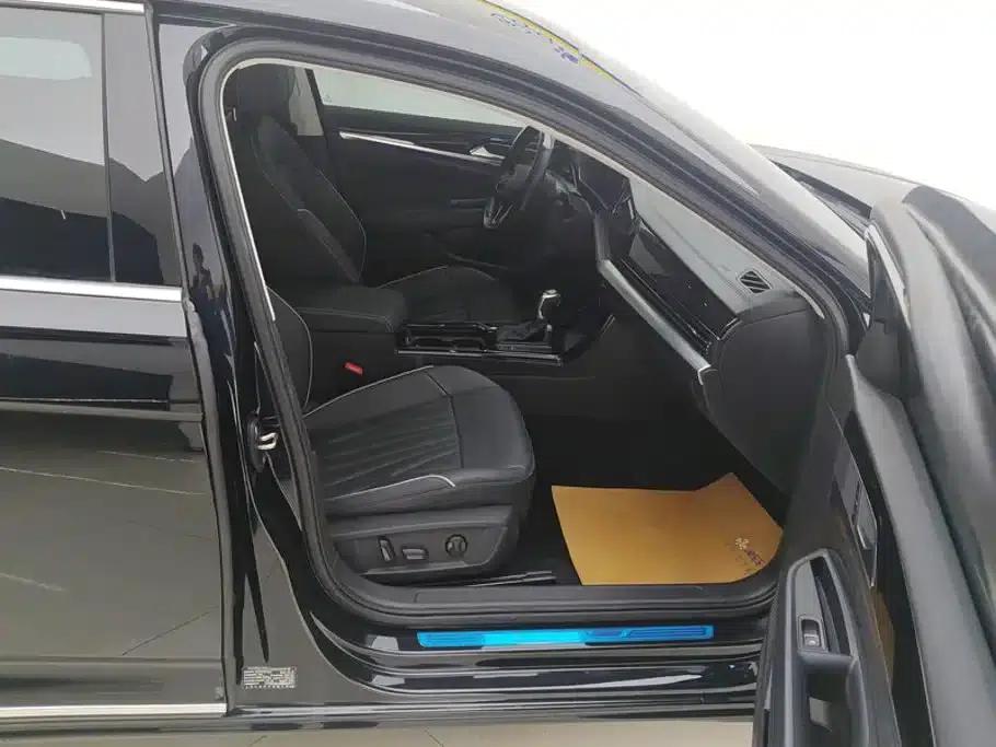 2022 Volkswagen Passat 330TSI Starry Sky Luxury Edition — миниатюра 8