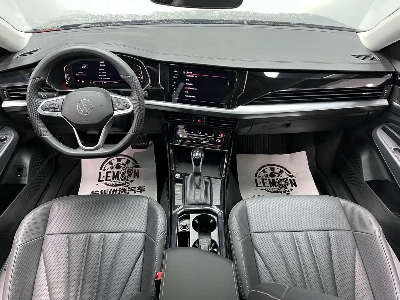 2025 Volkswagen Passat Outstanding Edition 330TSI Starry Sky Elite Edition — миниатюра 26