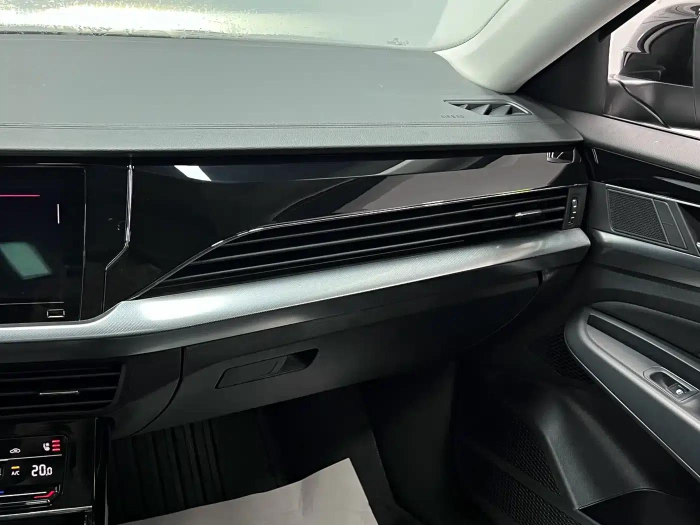 2025 Volkswagen Passat Outstanding Edition 330TSI Starry Sky Elite Edition — миниатюра 29