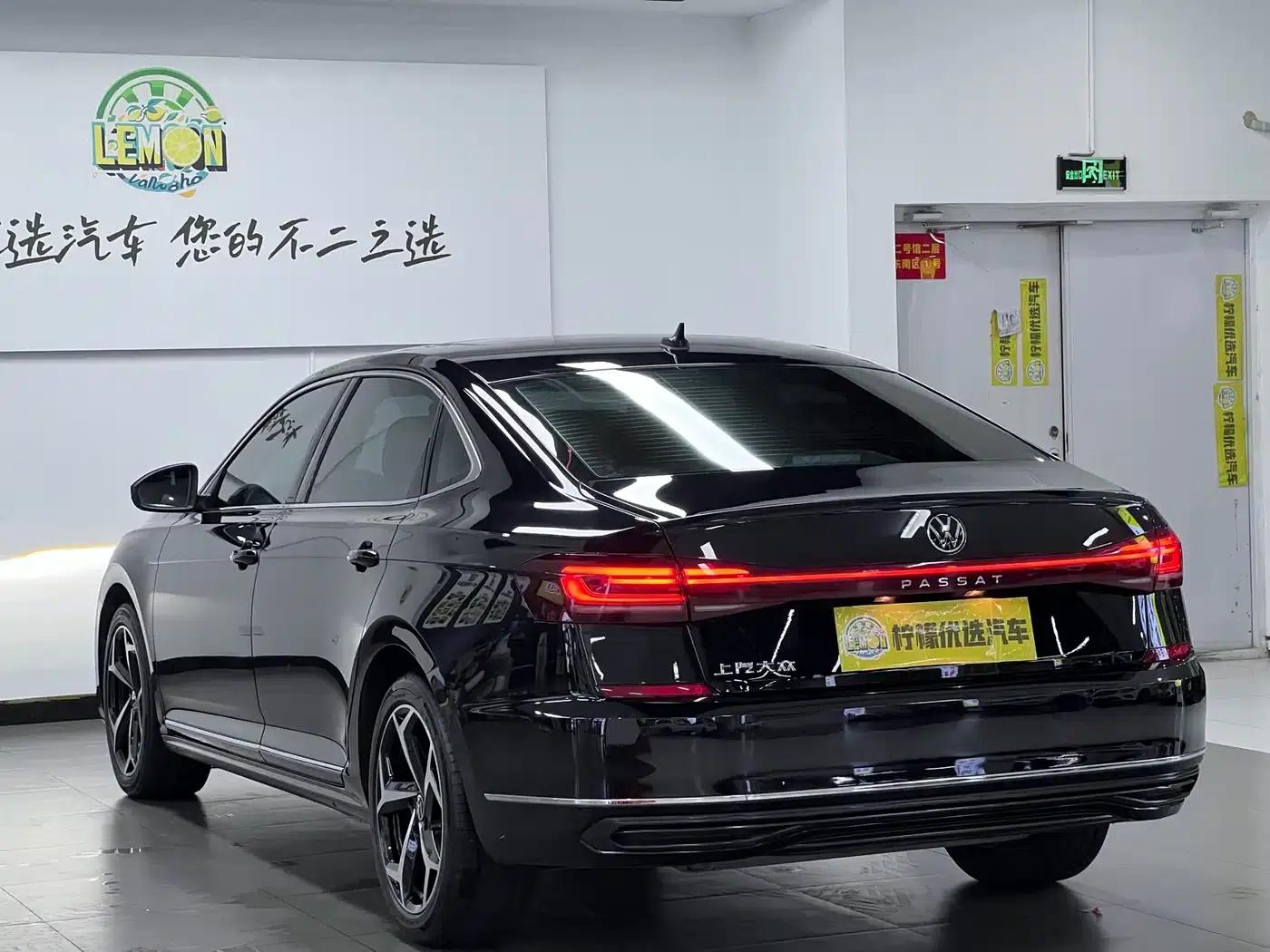 2025 Volkswagen Passat Outstanding Edition 330TSI Starry Sky Elite Edition — миниатюра 6
