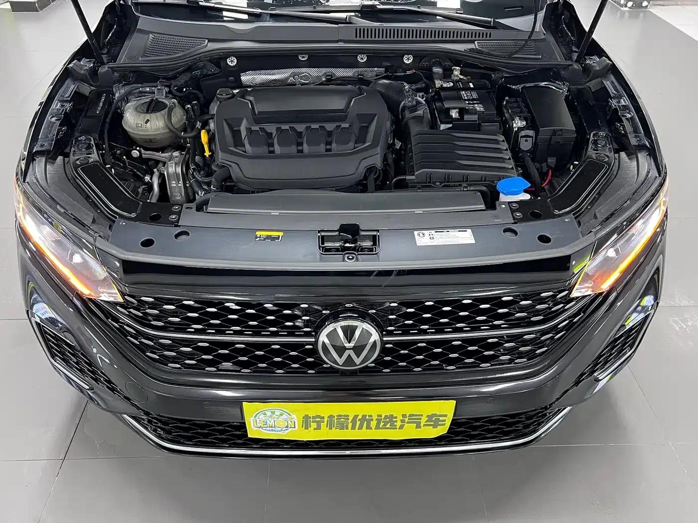 2025 Volkswagen Passat Outstanding Edition 330TSI Starry Sky Elite Edition — миниатюра 9