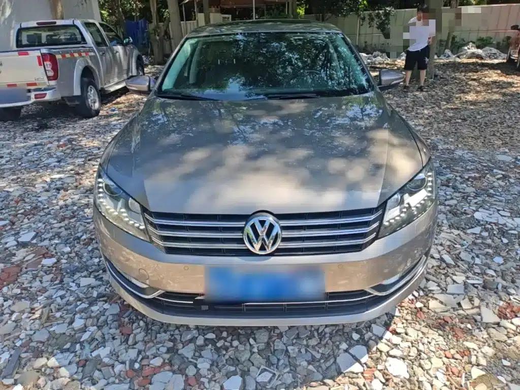2013 Passat 2.0TSI DSG Royal Edition — миниатюра 3