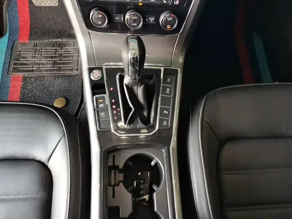 2017 Passat 330TSI DSG Premium Edition — миниатюра 14