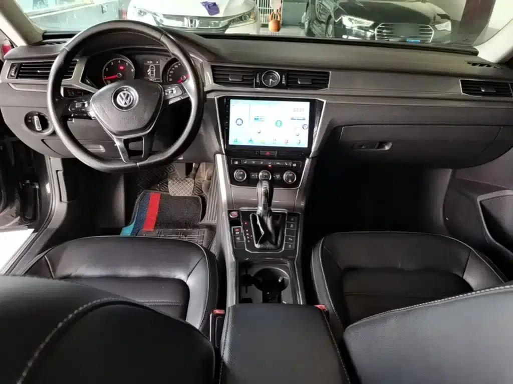 2017 Passat 330TSI DSG Premium Edition — миниатюра 10