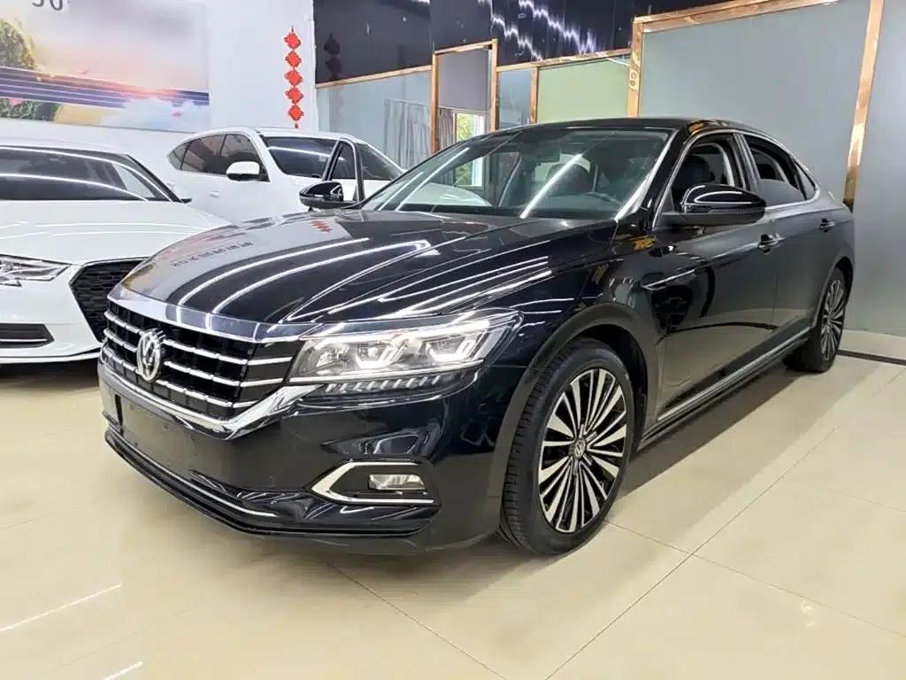 2019 Volkswagen Passat 330TSI Luxury Edition (China VI Emission Standard) — миниатюра 1