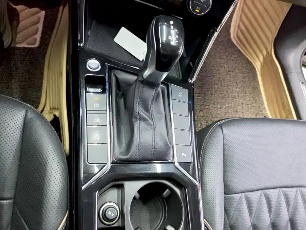 2019 Volkswagen Passat 330TSI Luxury Edition (China VI Emission Standard) — миниатюра 14