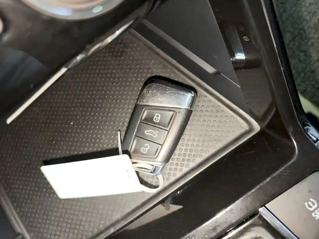 2019 Volkswagen Passat 330TSI Luxury Edition (China VI Emission Standard) — миниатюра 9