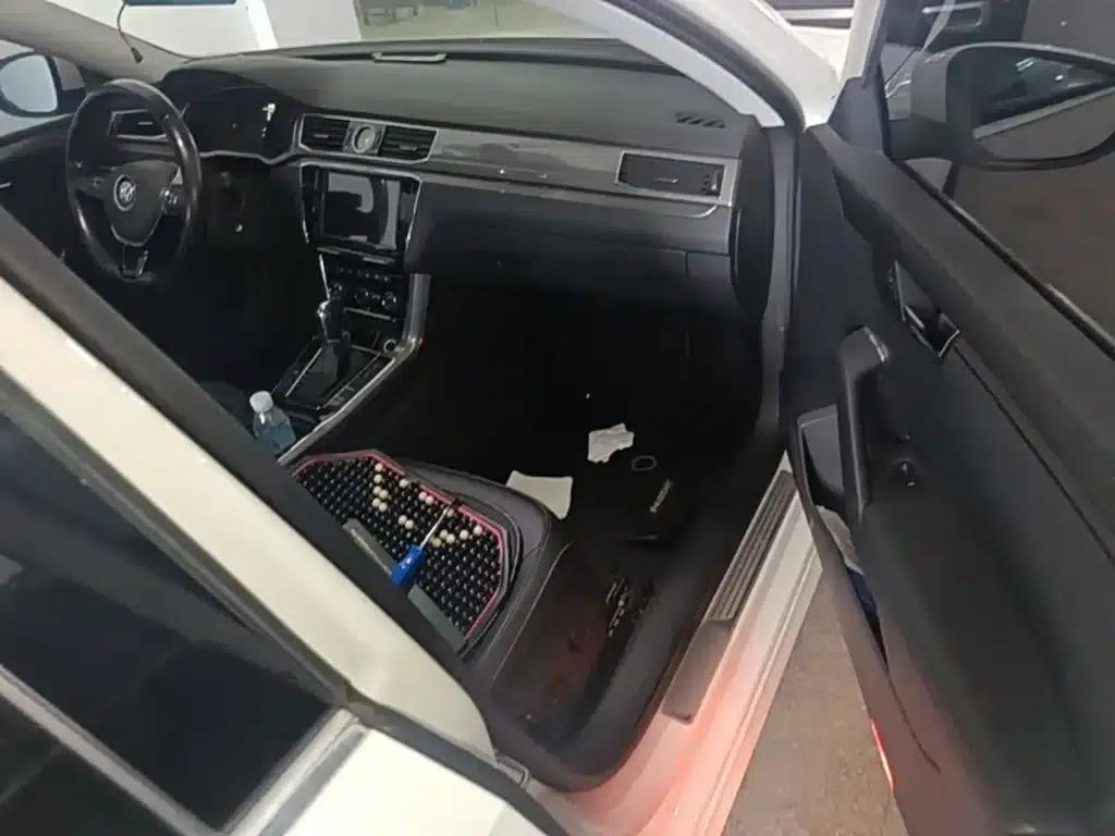 2016 Passat 330TSI DSG Premium Edition — миниатюра 11