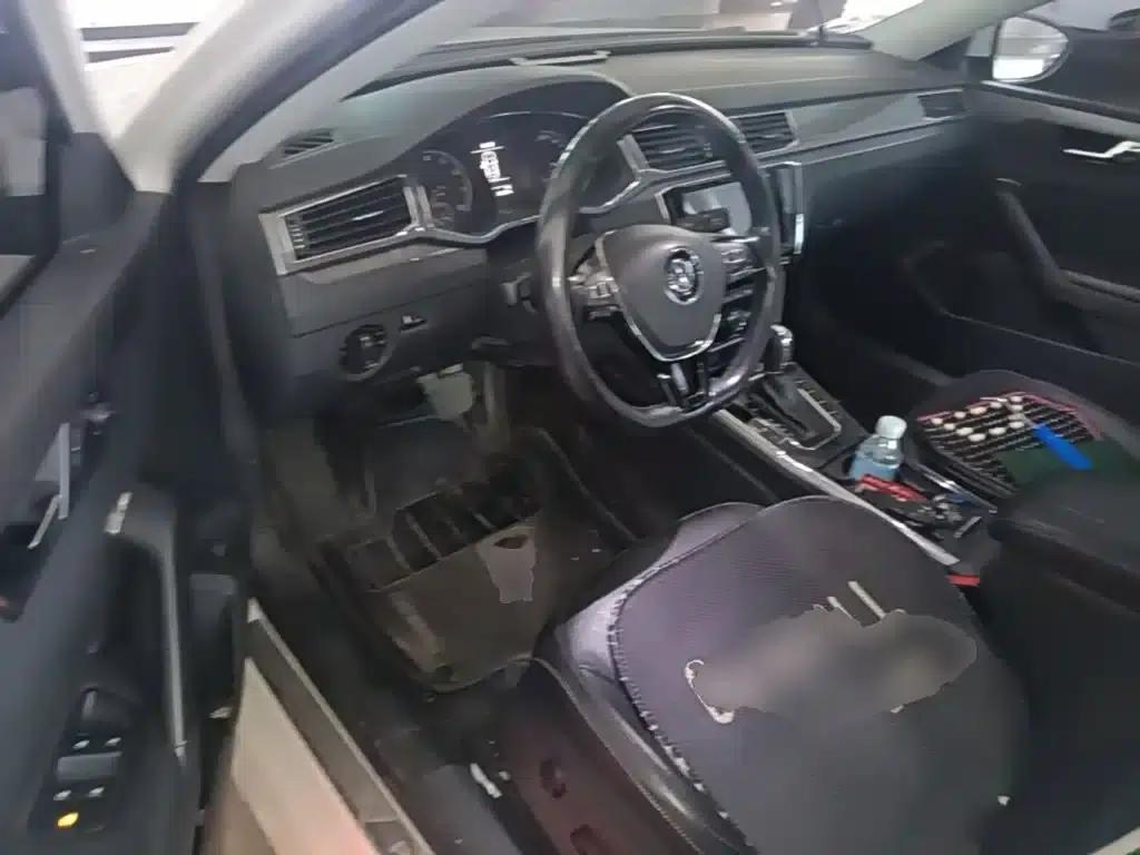2016 Passat 330TSI DSG Premium Edition — миниатюра 23