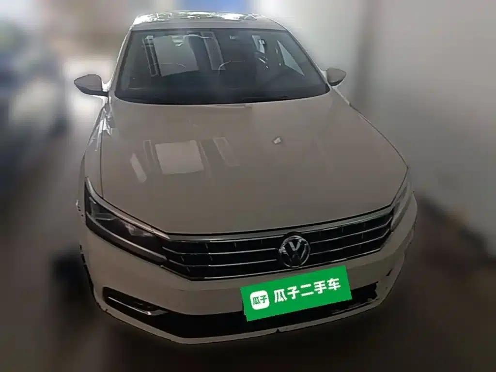 2016 Passat 330TSI DSG Premium Edition — миниатюра 5