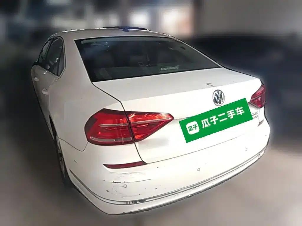 2016 Passat 330TSI DSG Premium Edition — миниатюра 9