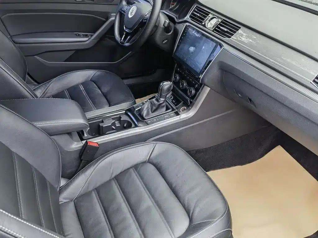 2017 Passat 330TSI DSG Premium Edition — миниатюра 11