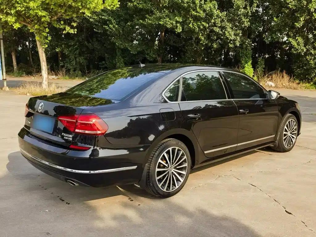 2017 Passat 330TSI DSG Premium Edition — миниатюра 6