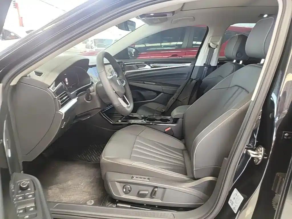 2025 Volkswagen Passat Outstanding Edition 330TSI Starry Sky Elite Edition — миниатюра 15
