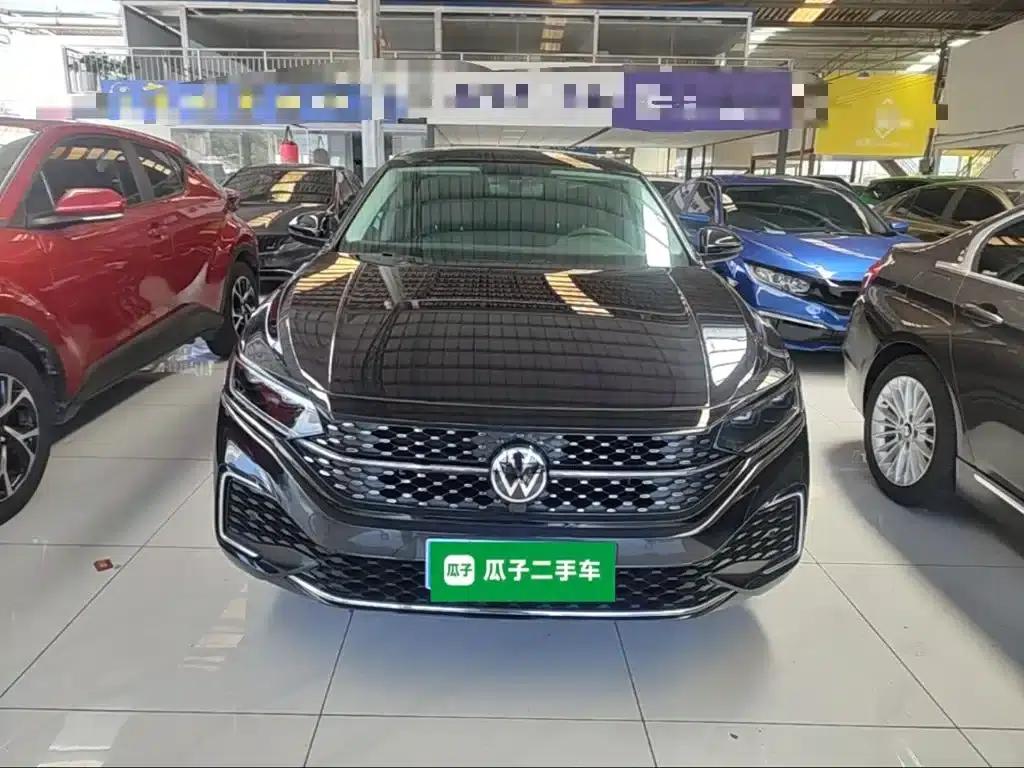 2025 Volkswagen Passat Outstanding Edition 330TSI Starry Sky Elite Edition — миниатюра 3