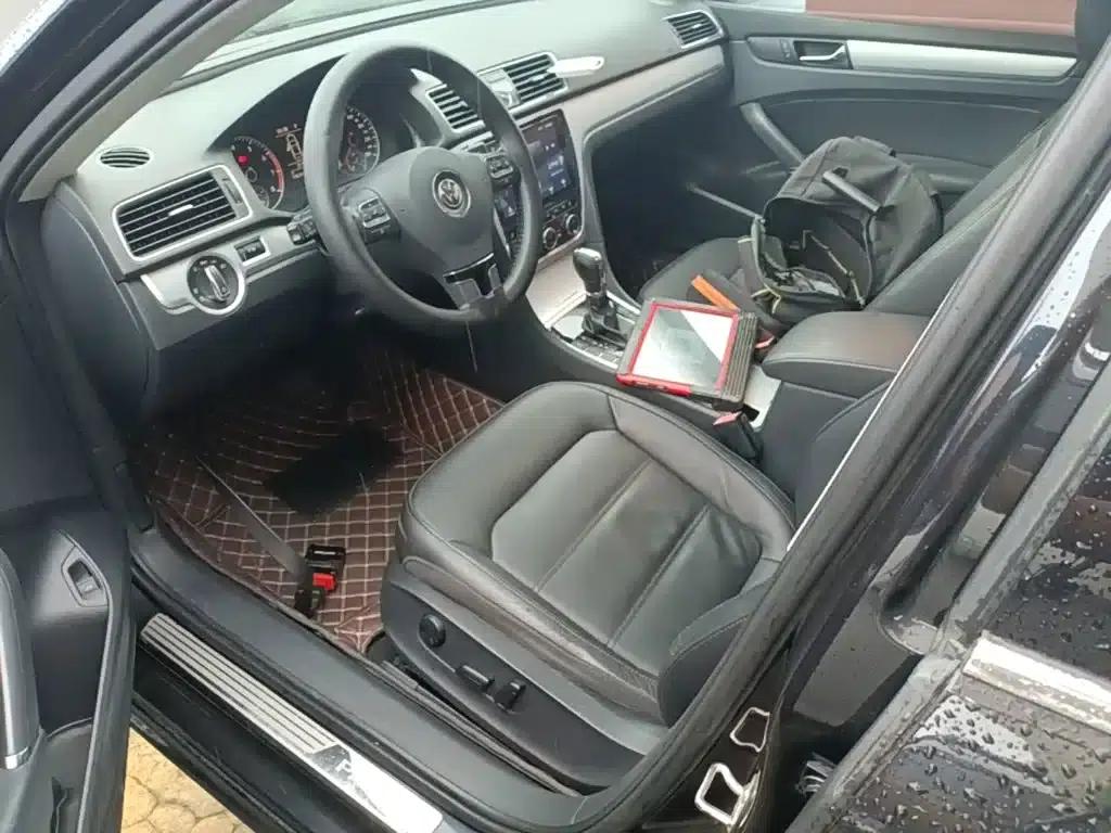 2015 Passat 1.8TSI DSG Premium Edition — миниатюра 15