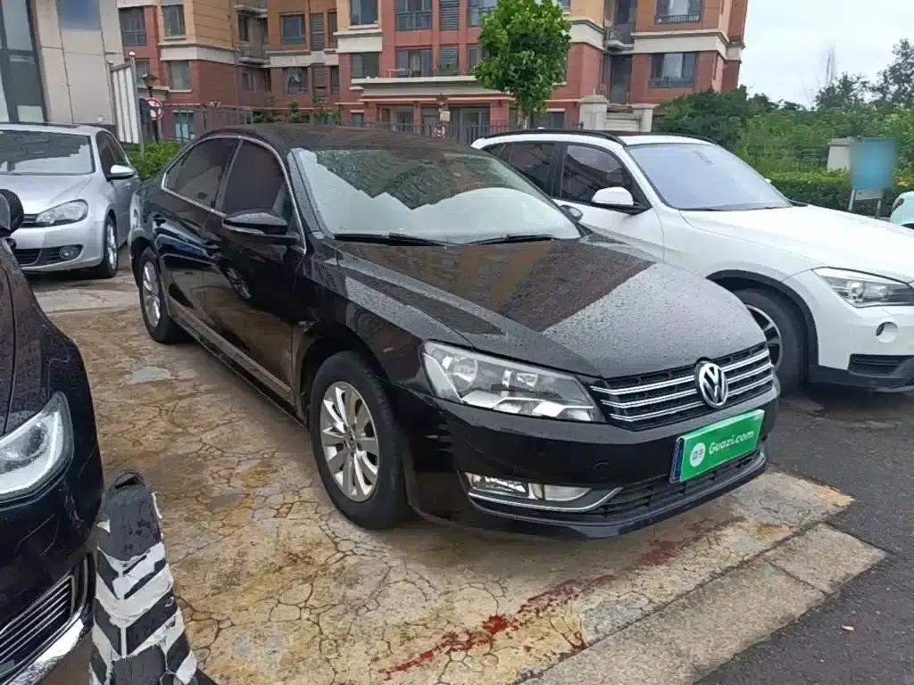 2015 Passat 1.8TSI DSG Premium Edition — миниатюра 4