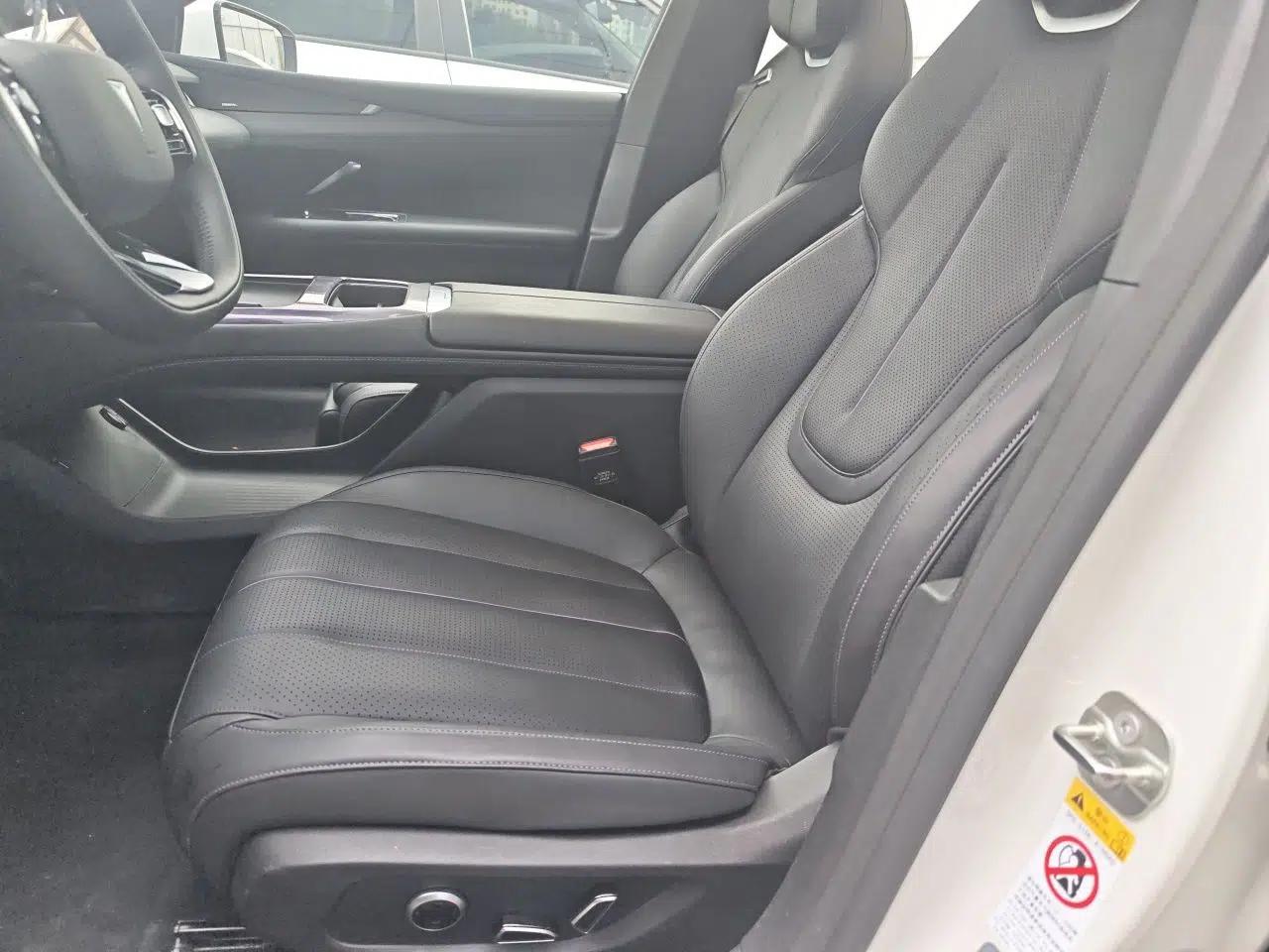 Deepal L07 2025 230 Ultra Qiankun Intelligent Driving ADS SE Range-Extended Version — миниатюра 15