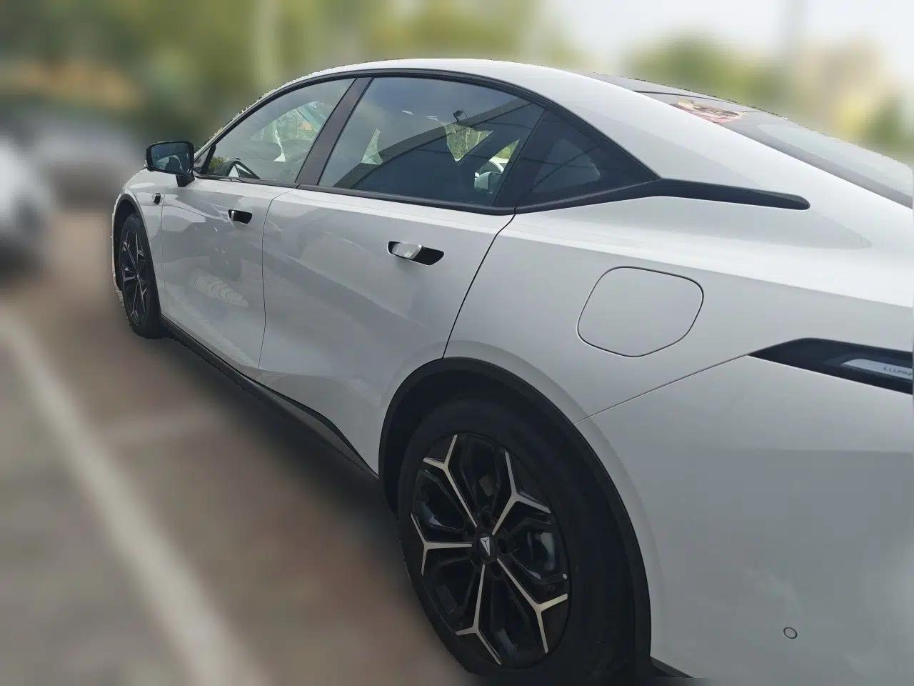 Deepal L07 2025 230 Ultra Qiankun Intelligent Driving ADS SE Range-Extended Version — миниатюра 4