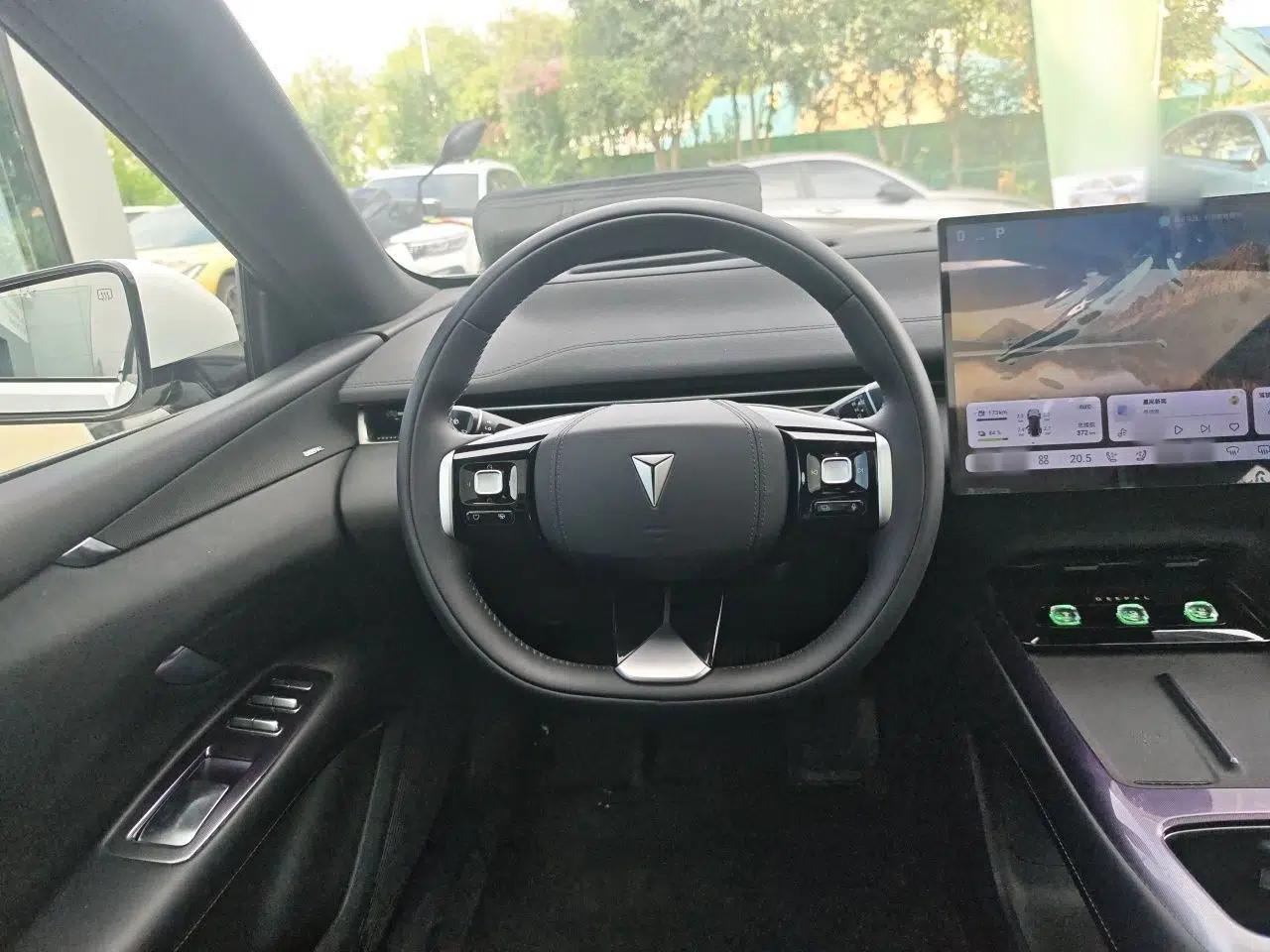Deepal L07 2025 230 Ultra Qiankun Intelligent Driving ADS SE Range-Extended Version — миниатюра 10