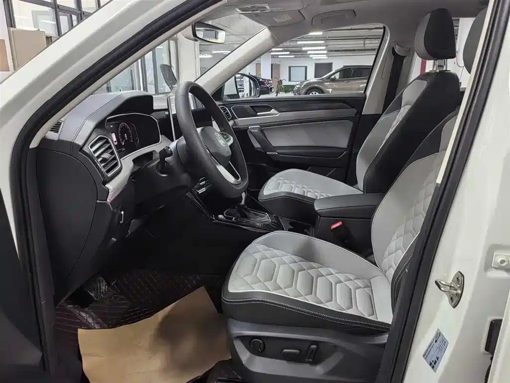 Tayron 2023 330TSI 2WD Luxury Plus Advanced Edition — миниатюра 9