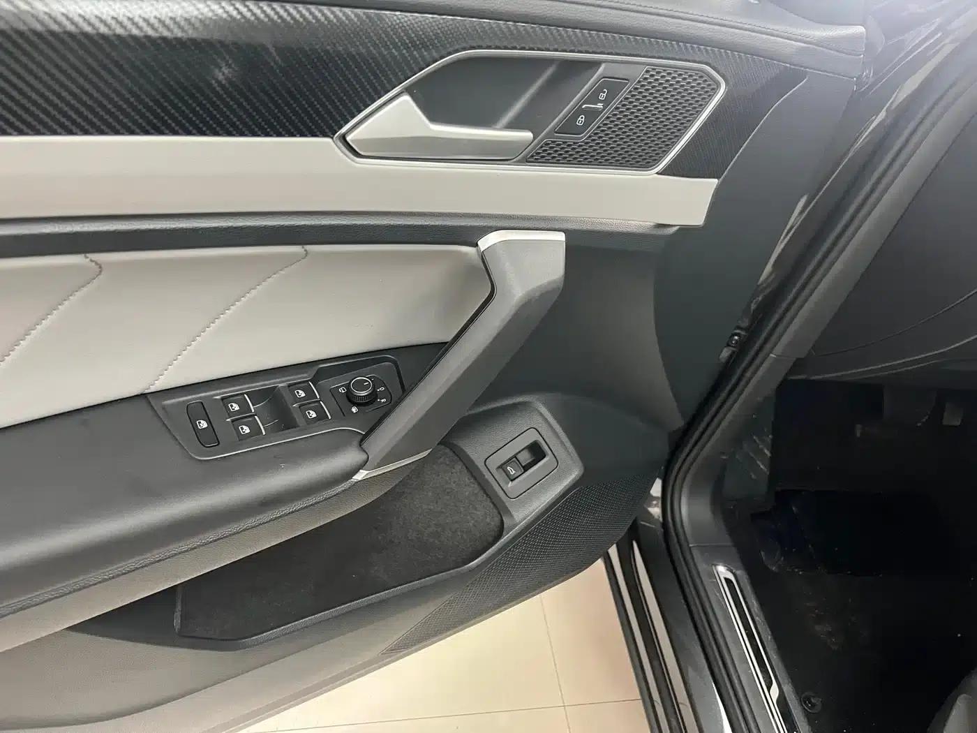 Tayron 2023 280TSI 2WD Luxury Plus Advanced Edition — миниатюра 18