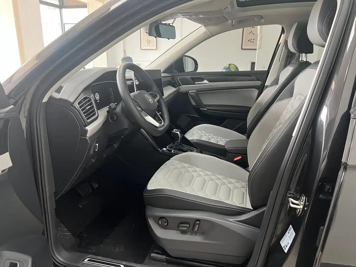 Tayron 2023 280TSI 2WD Luxury Plus Advanced Edition — миниатюра 8