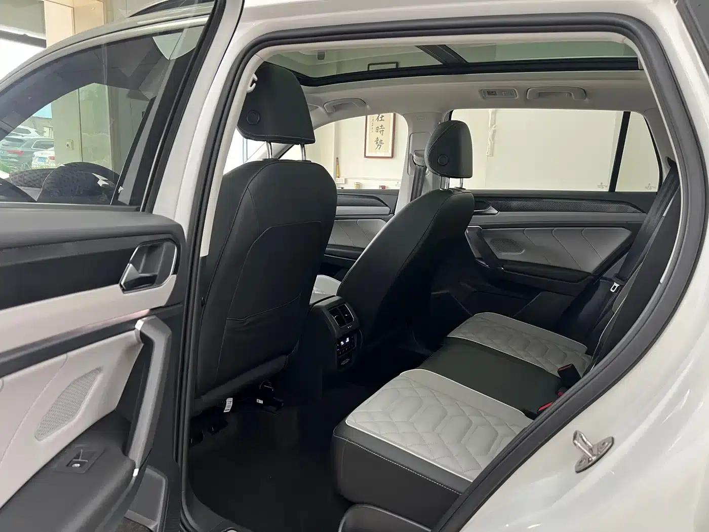 Tayron 2023 280TSI 2WD Luxury Plus Advanced Edition — миниатюра 18