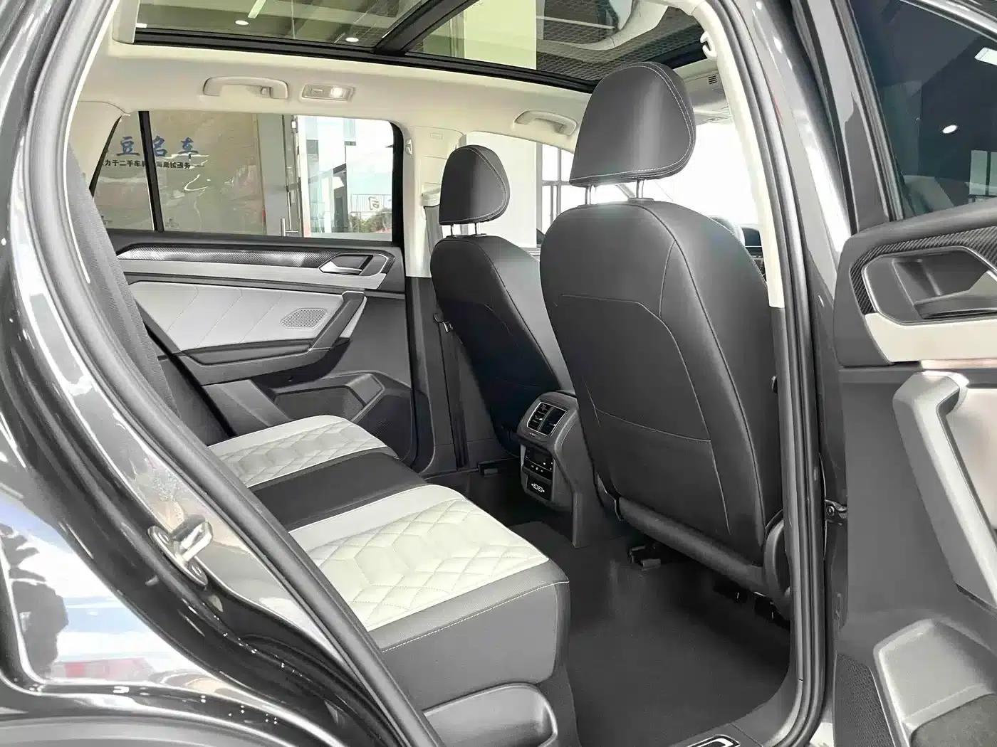 Tayron 2023 280TSI 2WD Luxury Plus Advanced Edition — миниатюра 13