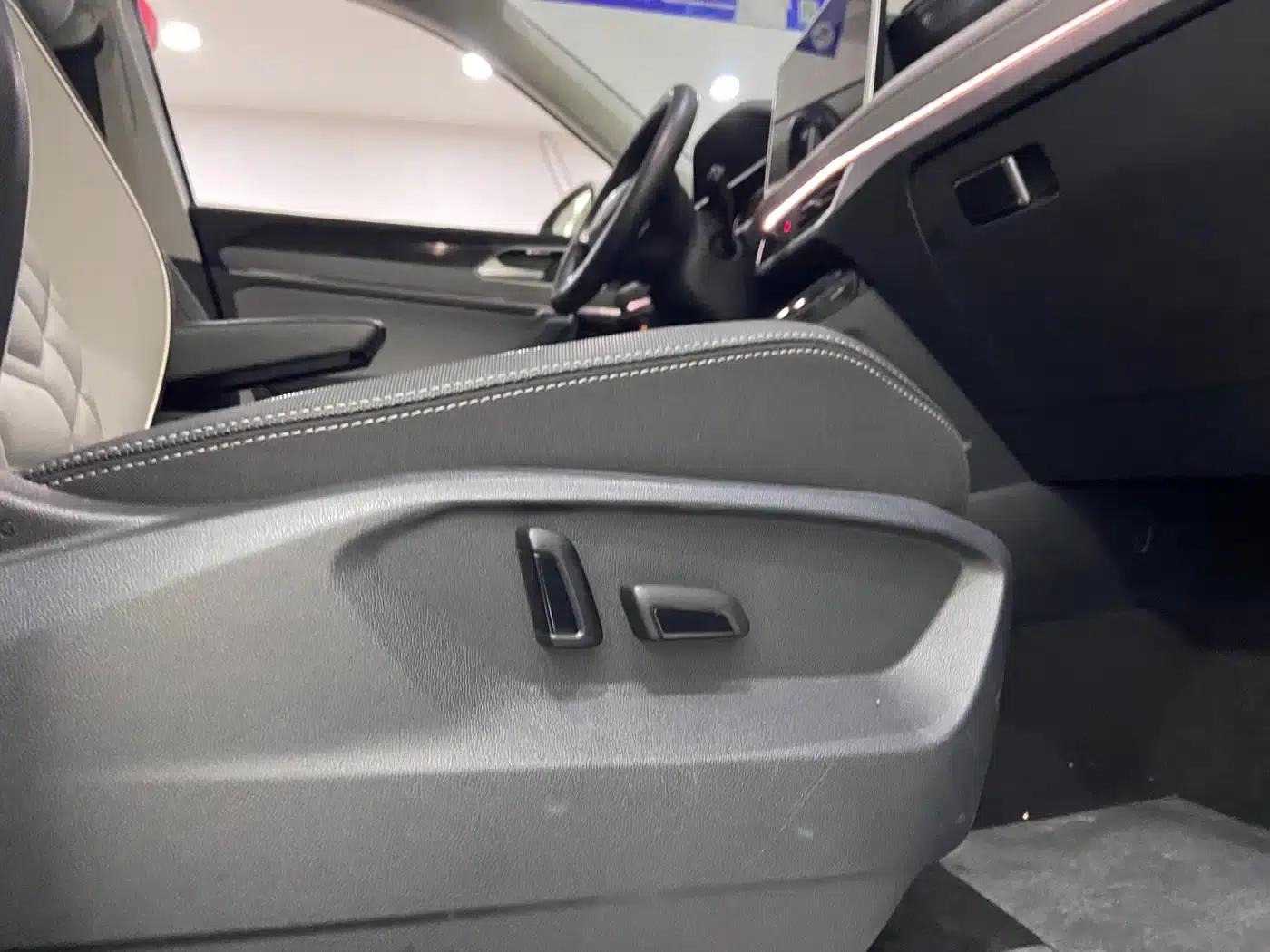 Tayron 2023 280TSI 2WD Luxury Plus Advanced Edition — миниатюра 16