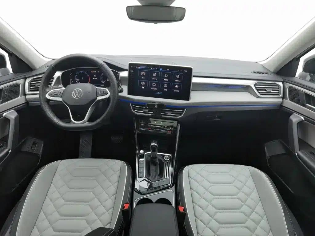 Tayron 2023 330TSI 2WD R-Line High-Performance Edition — миниатюра 5
