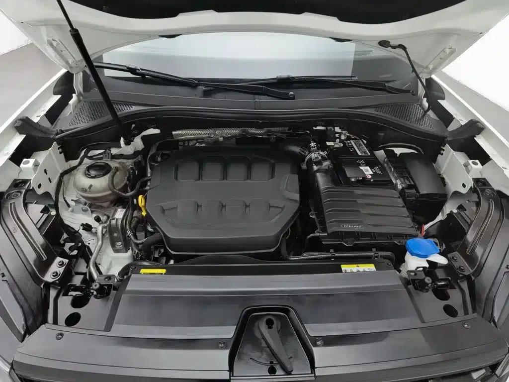 Tayron 2023 330TSI 2WD R-Line High-Performance Edition — миниатюра 6