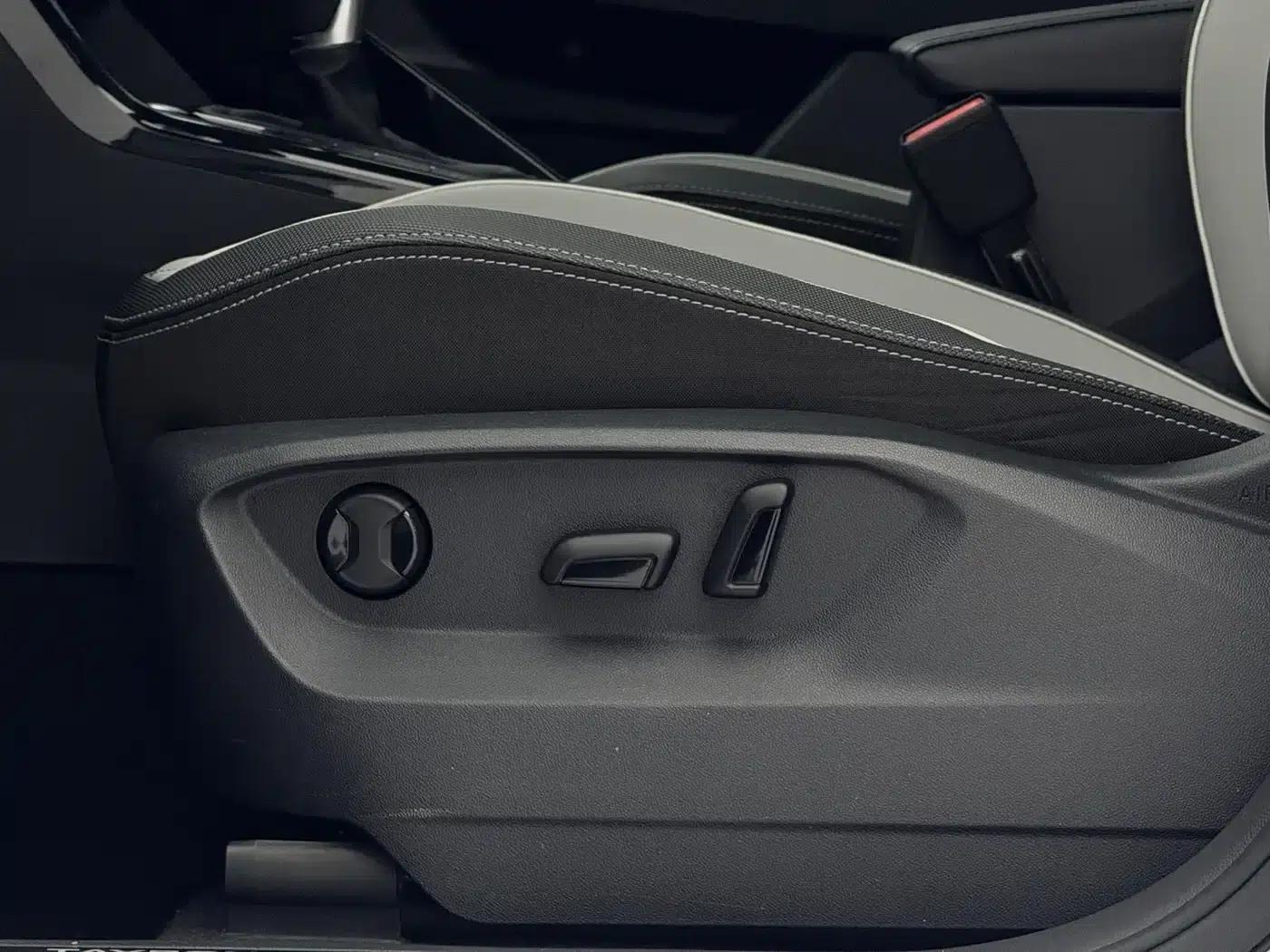Tayron 2023 280TSI 2WD Luxury Plus Advanced Edition — миниатюра 19