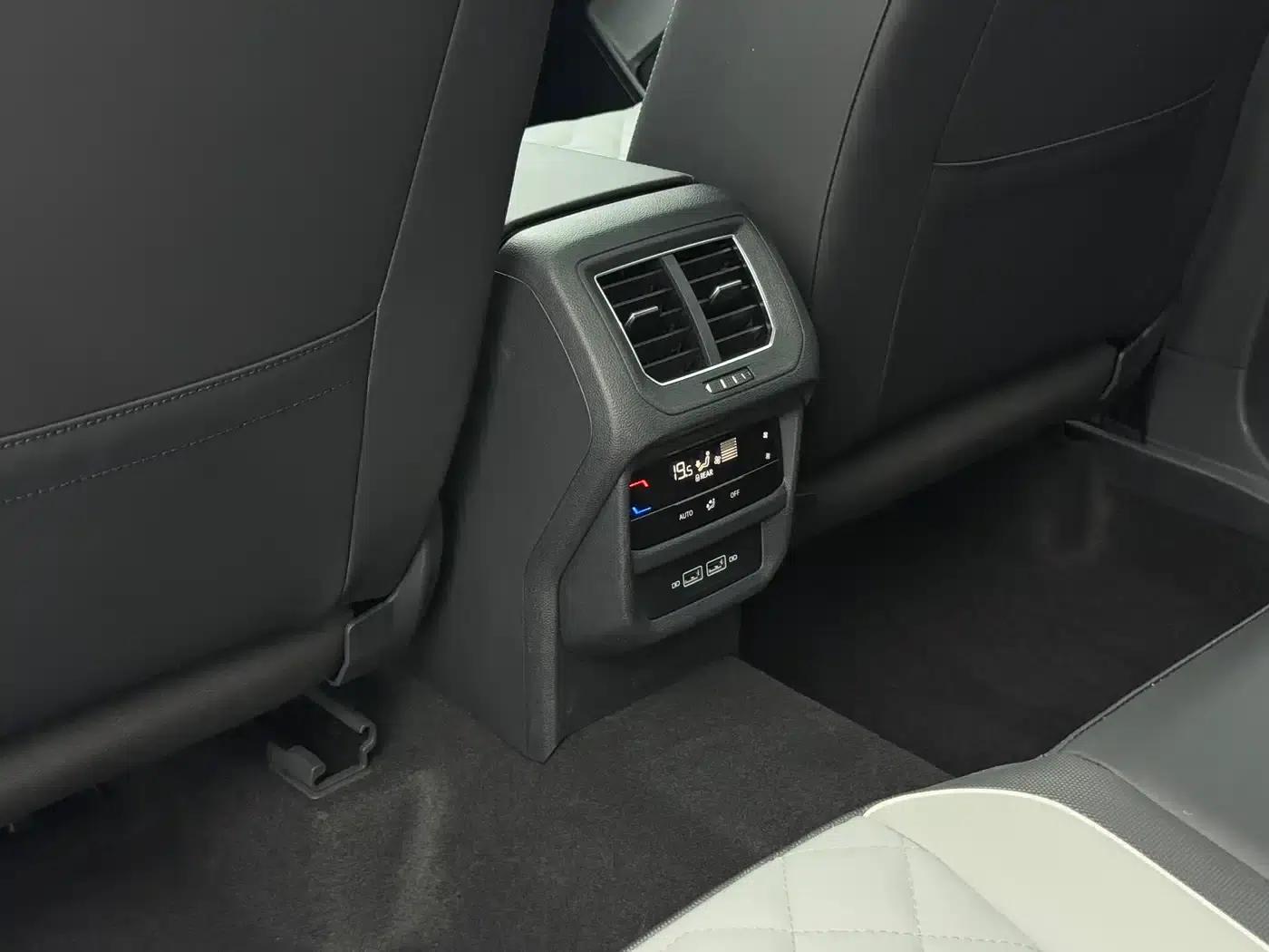 Tayron 2023 280TSI 2WD Luxury Plus Advanced Edition — миниатюра 10