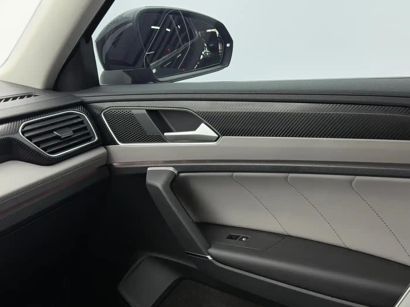 Tayron 2023 280TSI 2WD Luxury Plus Advanced Edition — миниатюра 11